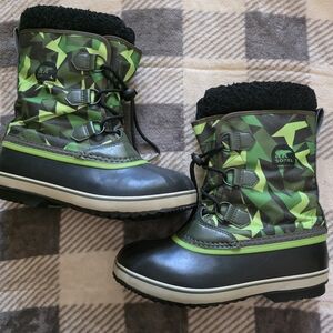 Sorel Kids Green Camo Lace-Up Winter Boots